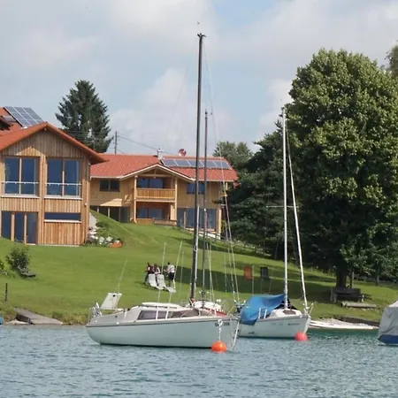 In Dietringen Mit Privatem Garten Und Neben Dem *